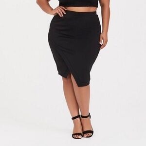 Torrid Black Stretchy Midi Skirt with Asymmetrical Hem Size 1X